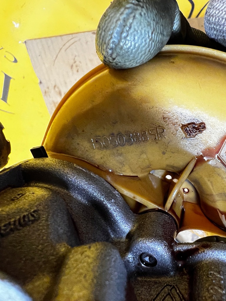 фото №13, Насос датчик оливи dacia duster ii 1.0 tce h4d f480