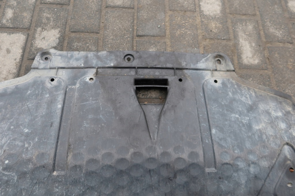 Купить Накладка двигателя нижняя audi vw seat 1k0825239