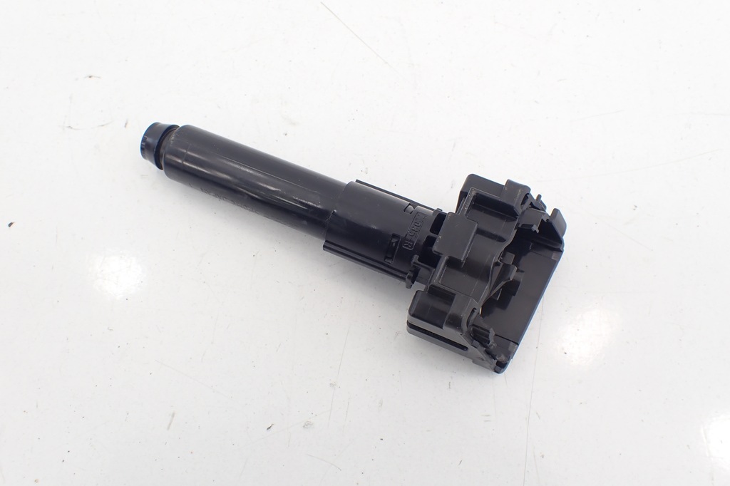 фото №8, Омыватель лампы toyota camry 2018- правый