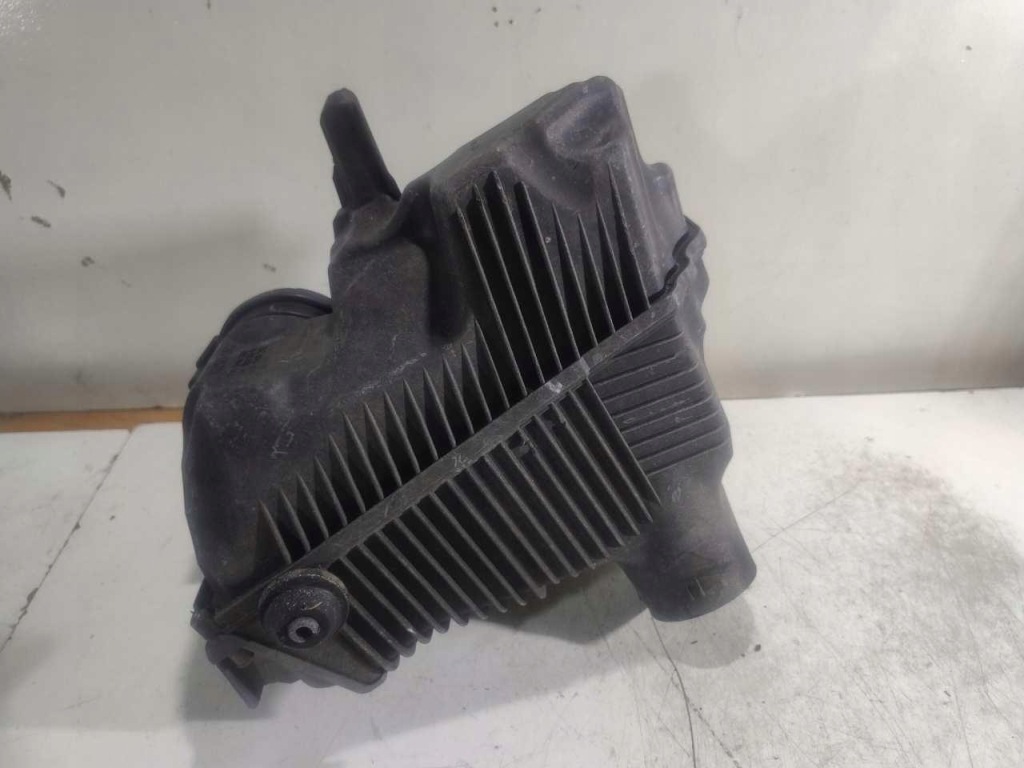 фото №2, Корпус фільтра повітря renault scenic ii 1.9 dci 8200545280