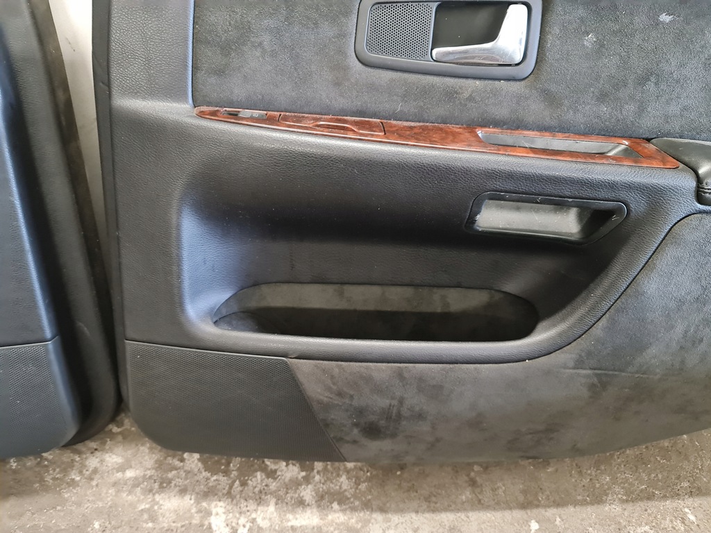 фото №8, Обшивка обшивки задняя шторки soul audi a8 d2 long