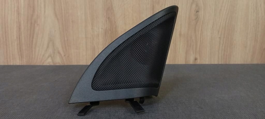 Купити Mercedes a-klasa w176 трикутник захист права накладка динаміка двері перед