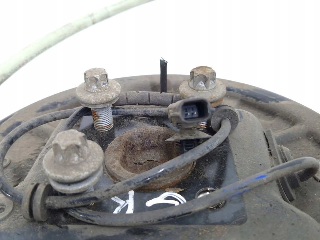 фото №6, Renault clio iv 2014 задняя сторона левая ступица колеса заднего