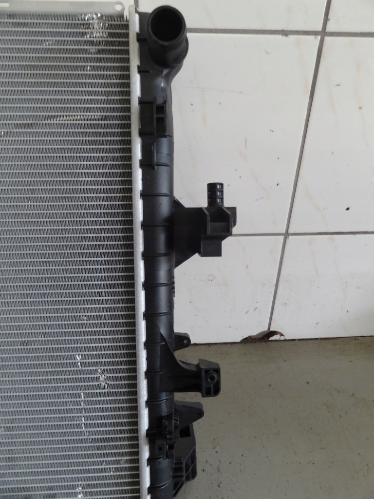 Vw t5 transporter 03-15 2.0 tdi радиатор воды 7e0121253a Киев