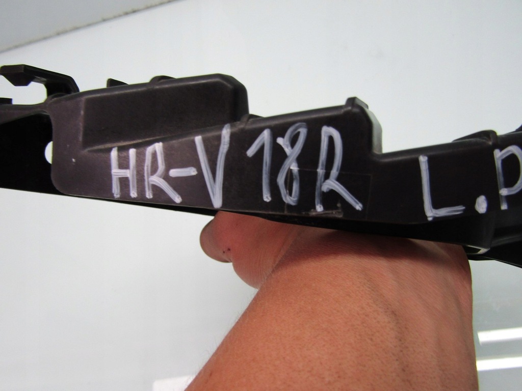 фото №8, Honda hr-v ii 18r напрямна лівий перед передній фара кронштейн кронштейн 71190-t7a