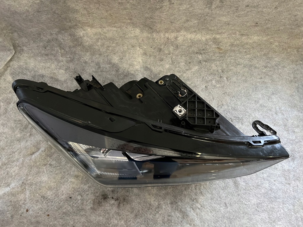 фото №2, Seat leon iv правая лампа full led