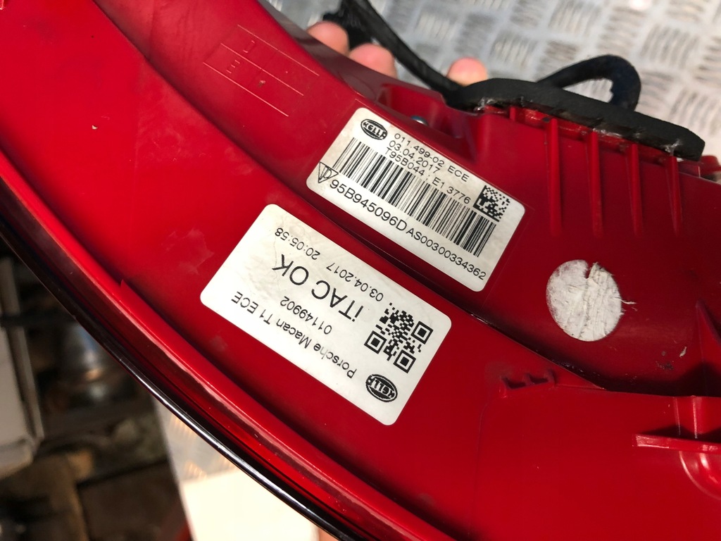 фото №6, Porsche macan 14- лампа правый задняя правая задняя led europa 95b945096d