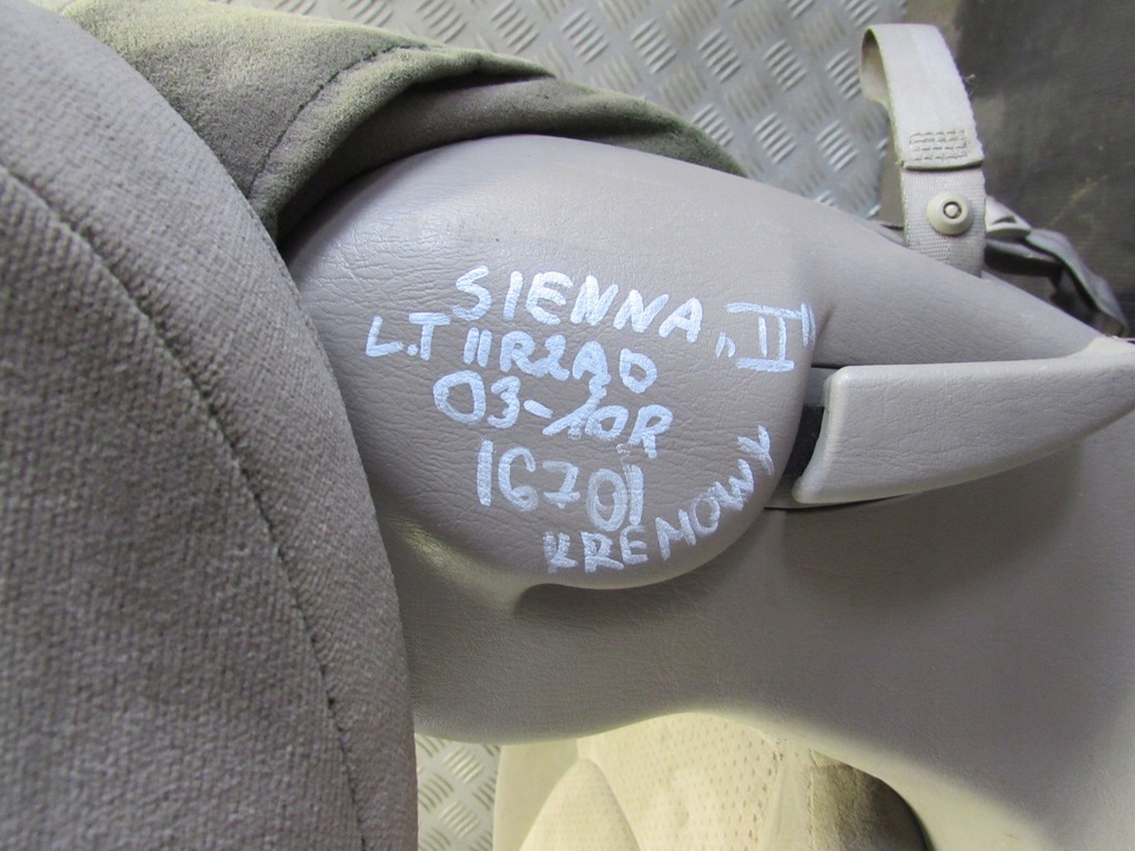 фото №10, Сидіння лівий задня 2 ряд toyota sienna ii 03-10r