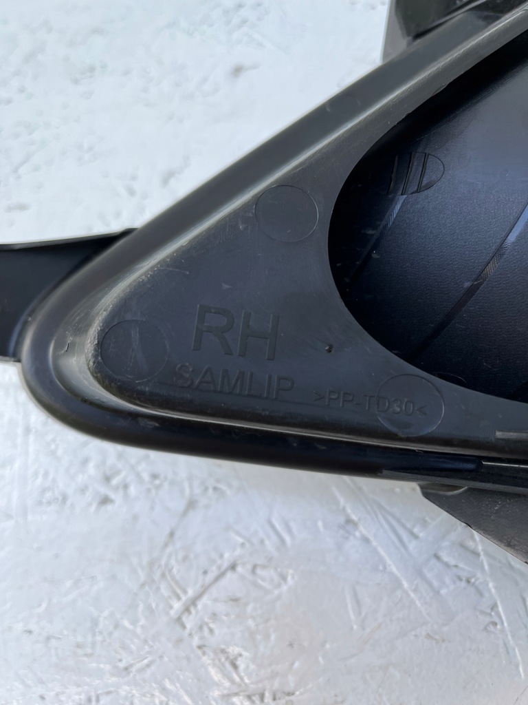 фото №11, Hyundai i20 1 i 08 14 протитуманна фара лівий правий перед