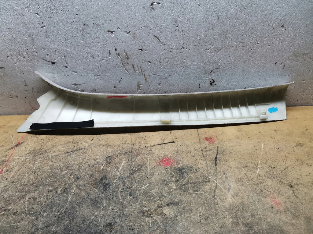 фото №10, Mercedes w204 обшивка оббивка захист стійка права a2046900025