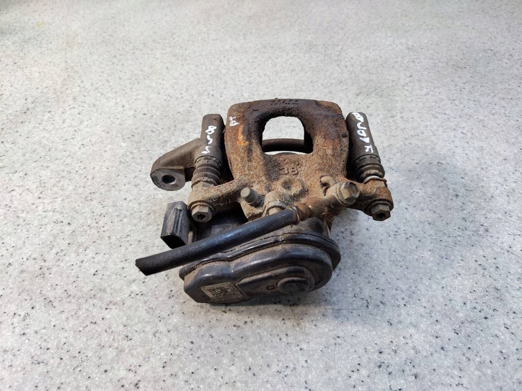 фото №2, Супорт гальмівний правий задня renault kadjar