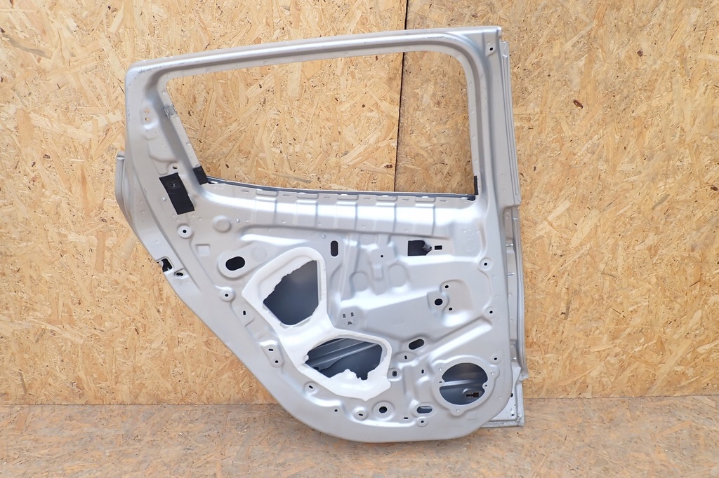 фото №9, Renault clio iv дверь левый задняя задние