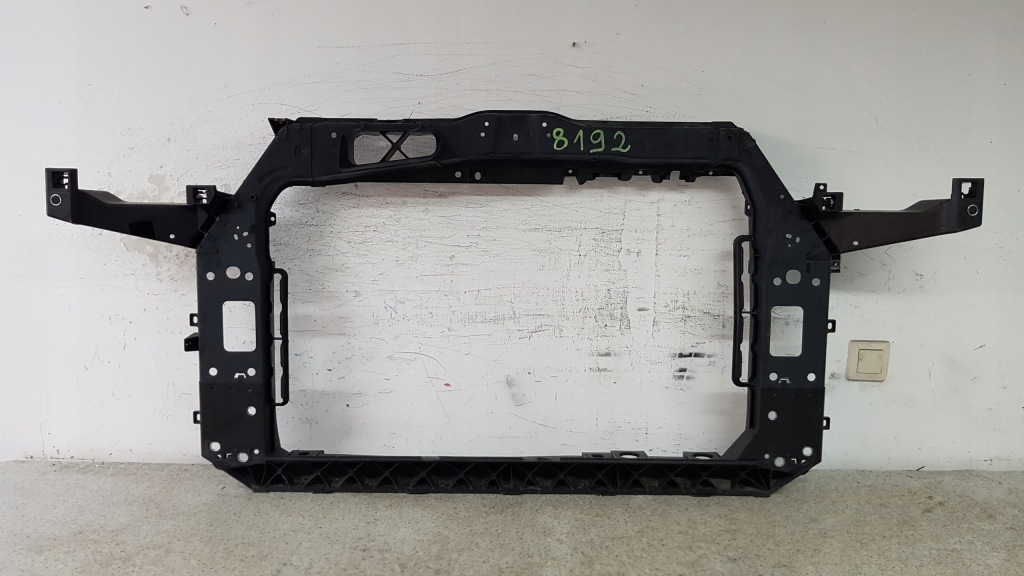 фото №1, Ssangyong tivoli 15 - pas передний усилитель 8192