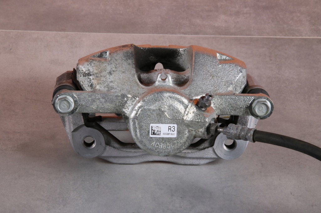 фото №8, Bmw x1 u11 x2 u10 суппорт тормозной правый передний 54/24/307 8846690 5639km!!