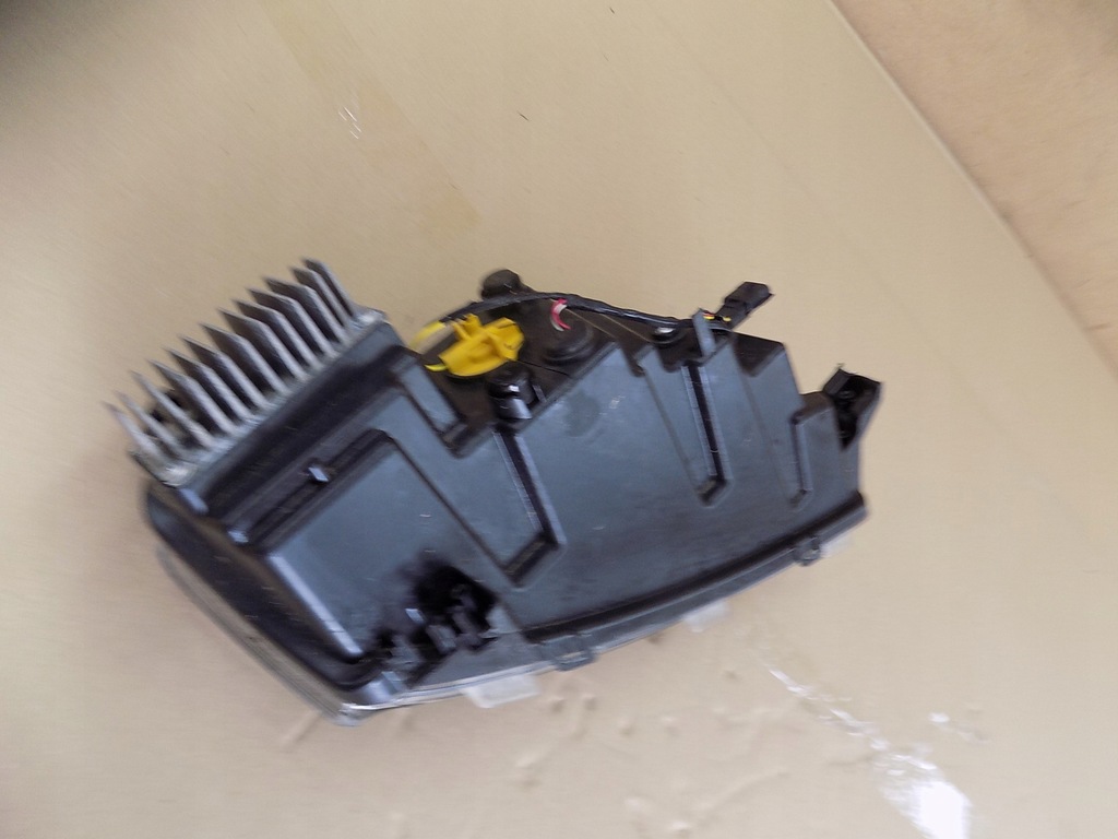 фото №8, Лампа led лівий перед передня ліва dacia spring 266052417r 0ryginał