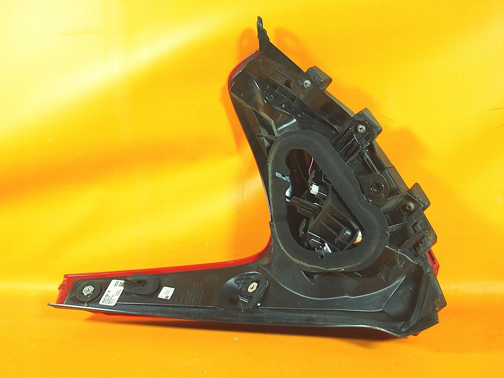 фото №9, Volvo v40 ii лампа задня задня ліва 31395478