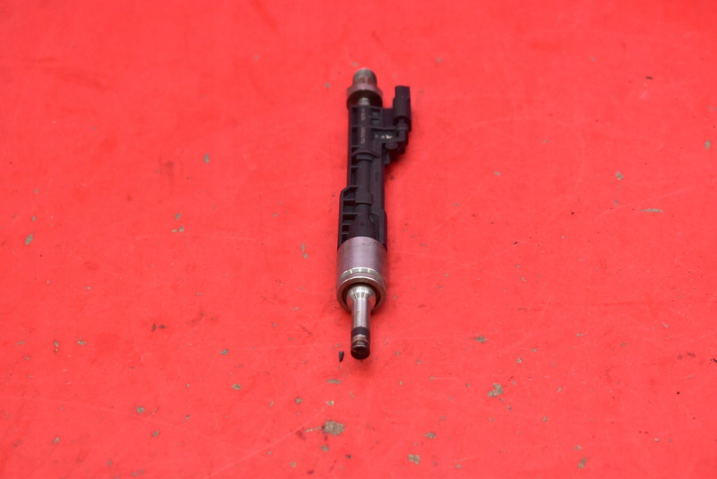 Инжектор форсунка 13647597870 0261500109 bmw x1 e84 3.0i 305 km рестайлинг  12-15 с Разборки