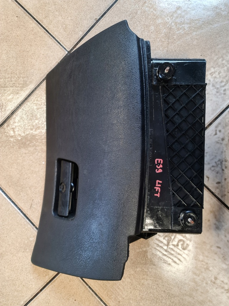 фото №1, Бардачок пасажира bmw e39 lift 01' kombi