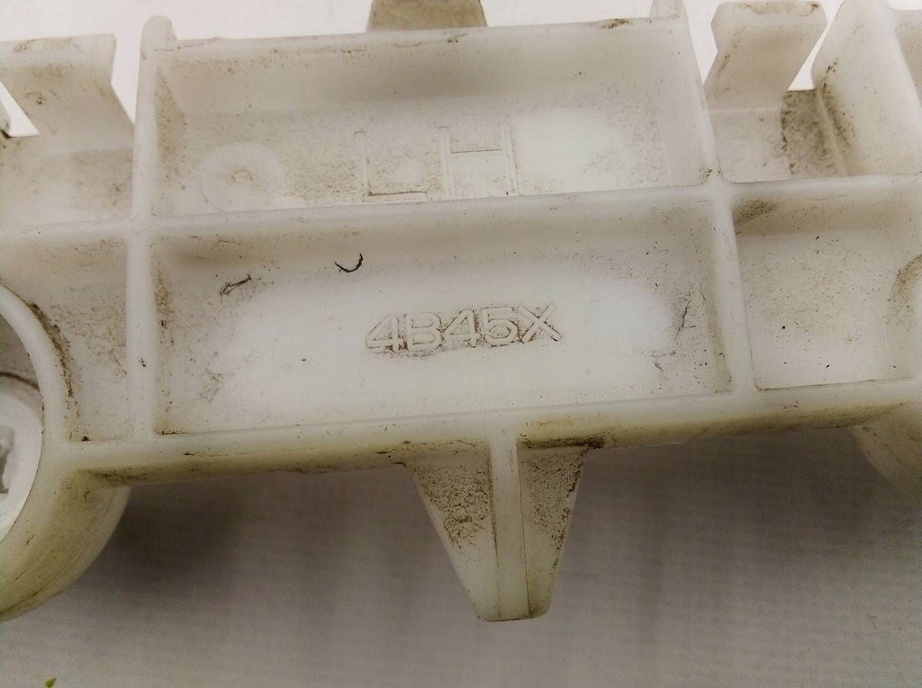 фото №7, Mitsubishi outlander 2018 напрямна бампера задня ліва сторона