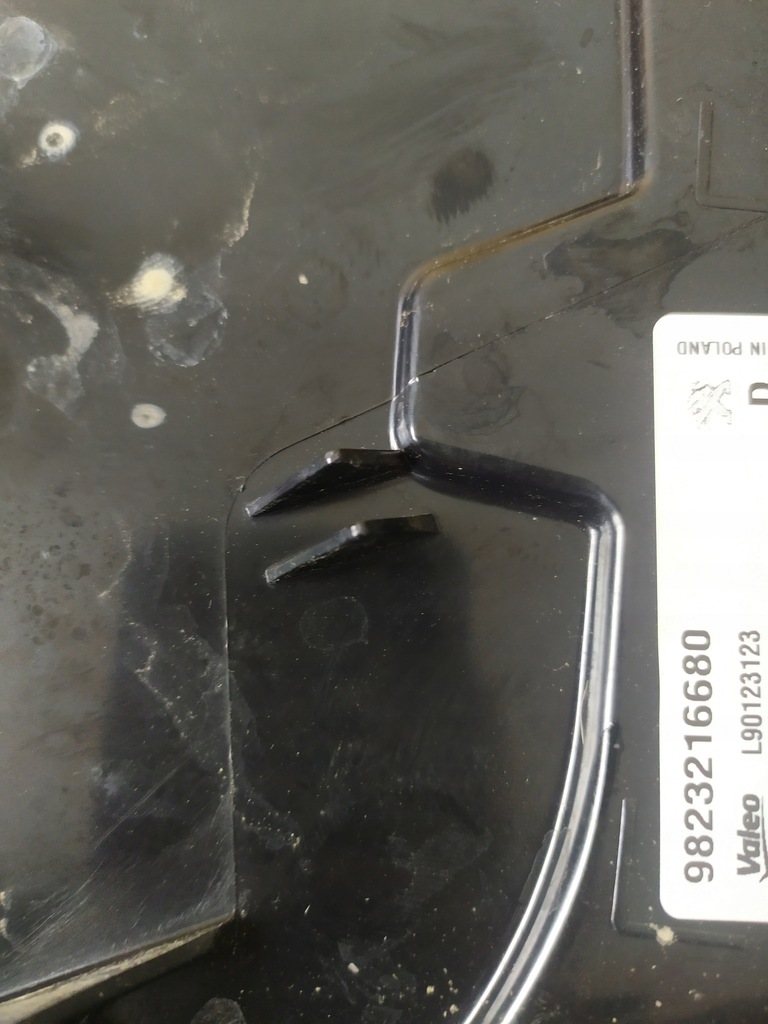 фото №7, Лампа задняя правая peugeot 208 ii