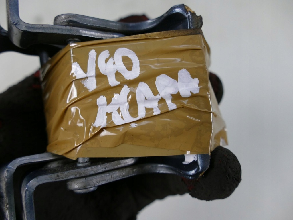 фото №3, Volvo v40 ii петлі кришки багажника 705-16