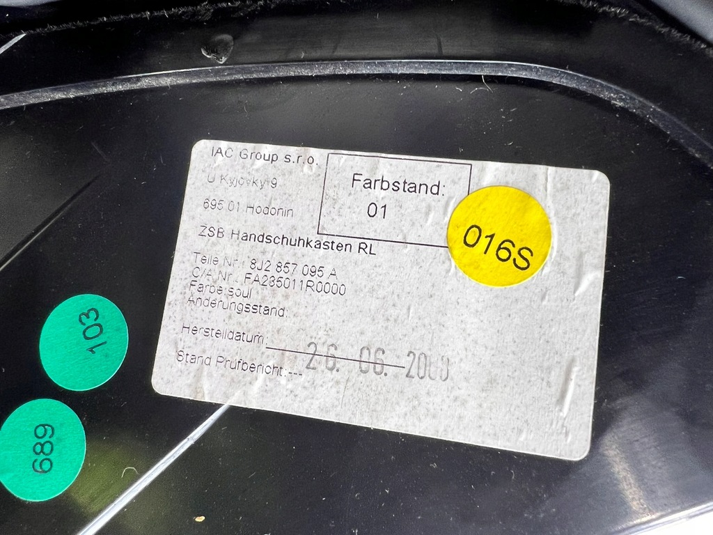 фото №11, Бардачок пассажира audi tt 8j2857095a