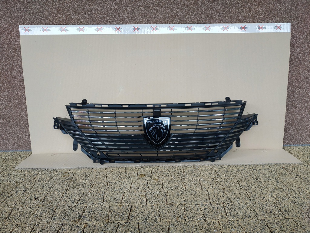 фото №1, Решётка радиатора решётка радиатора peugeot 308 t10