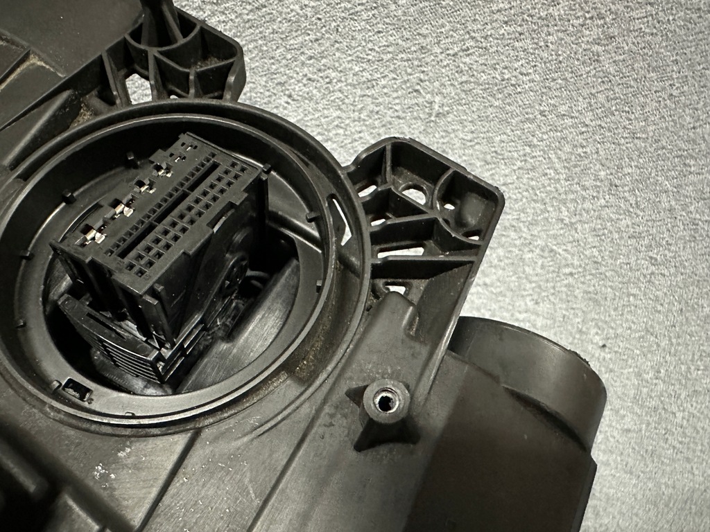 фото №12, Лампа porsche taycan full led europa 9j1941031d оригинал zkw левый