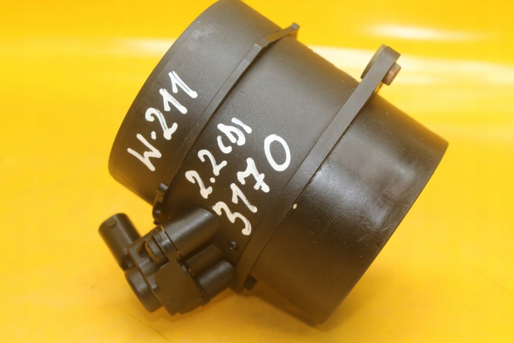 Купить Расходомер mercedes w211 a6460940048 0281002535