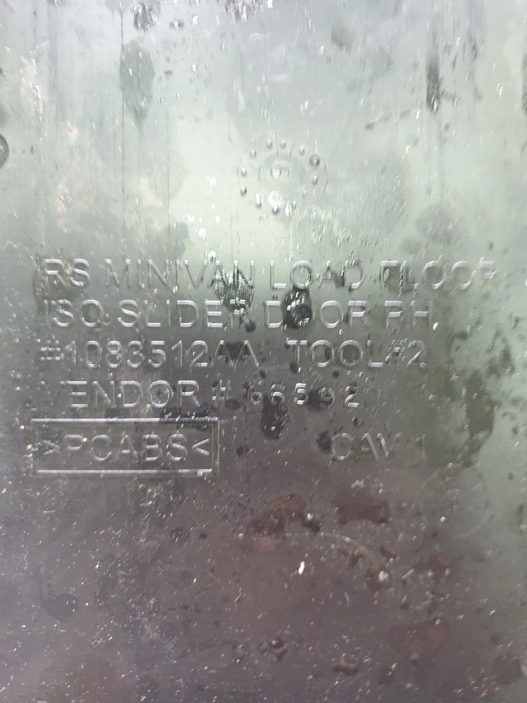 фото №7, Town country 2015 пластик захист заглушка частина