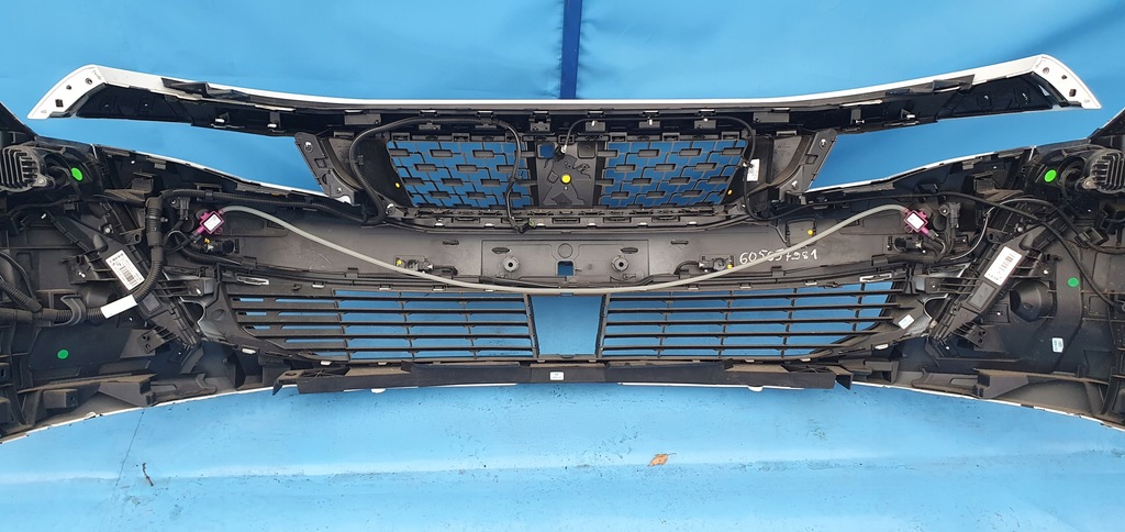 фото №7, Бампер передній peugeot 508 6pdc pod камера