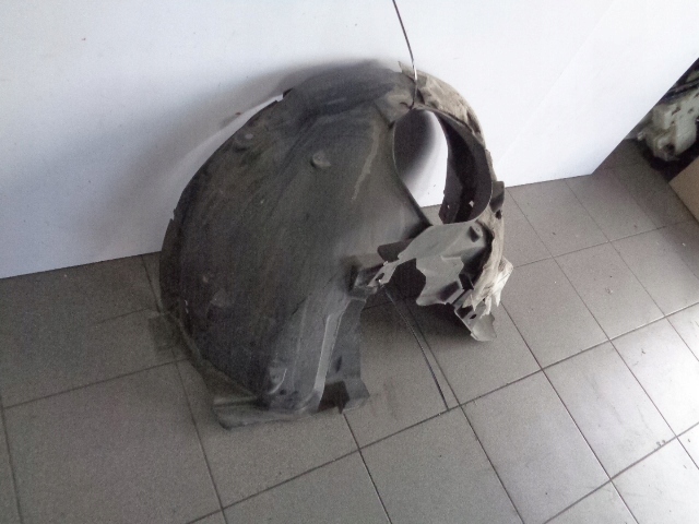 фото №2, Подкрылок правый перед renault captur i przed lift 2014 rok