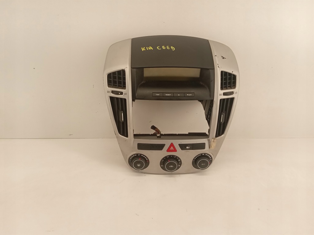 фото №1, Панель обдув кондиционера kia ceed