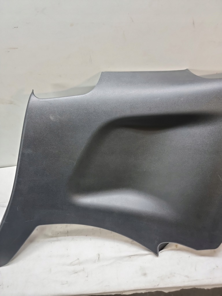 фото №3, Nissan gtr gt-r r35 обшивка оббивка правий задня