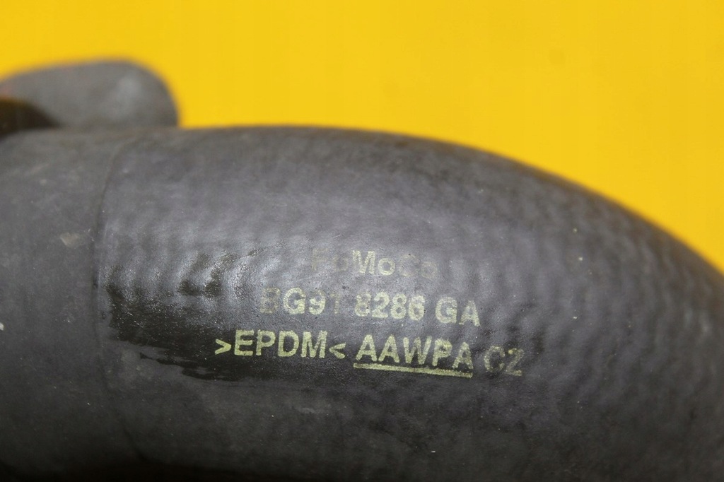 фото №7, Шланг труба wąż wody volvo xc60 ii s60 ii v70 2.4 d d5 d5244t15 s4000238