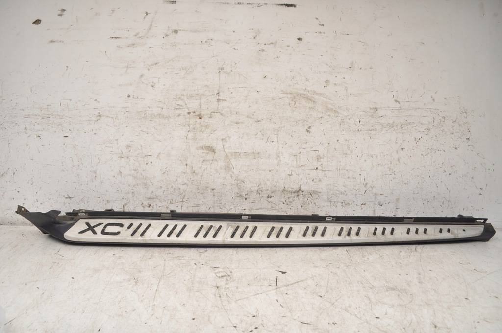 фото №1, Volvo xc60 i подножка накладка правая порог