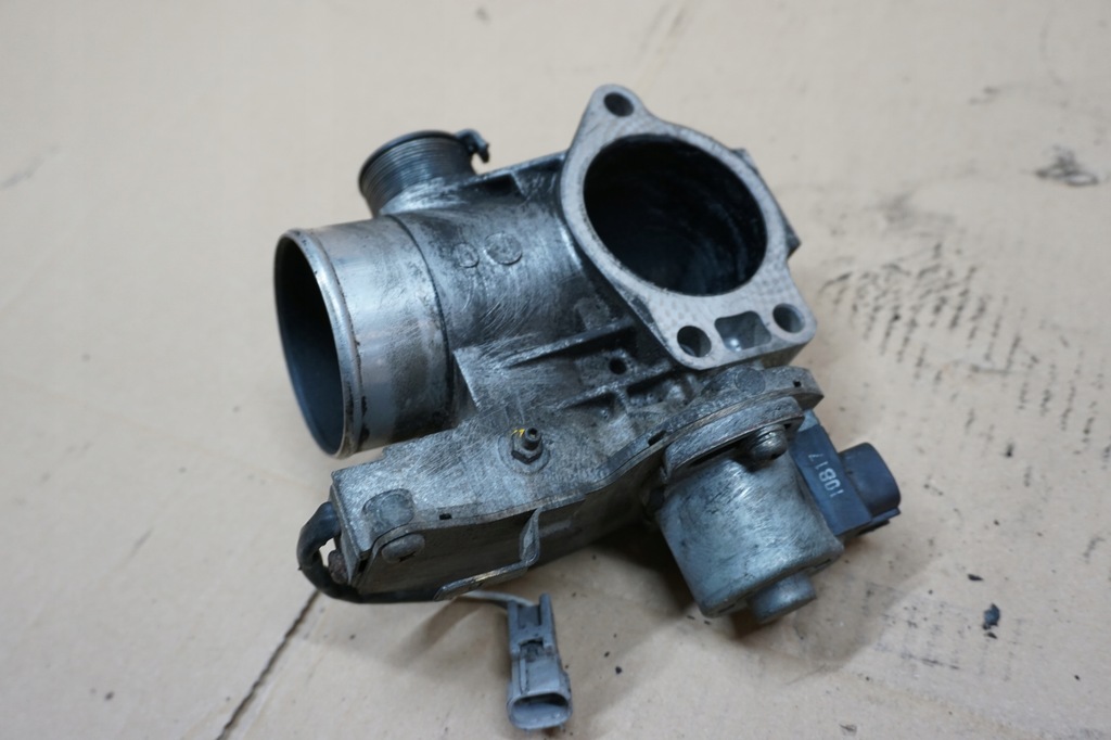 фото №8, Land cruiser 90 дроссельная заслонка 3,0 d4d