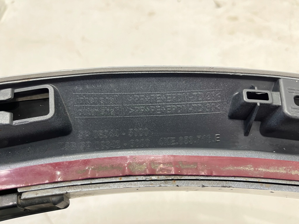 фото №15, Audi e-tron s sportback 4ke молдинг крила передня права 4ke853718e