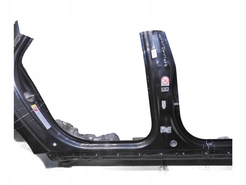 фото №1, Порог блок двигателя правый задняя lz9w audi a8 d3