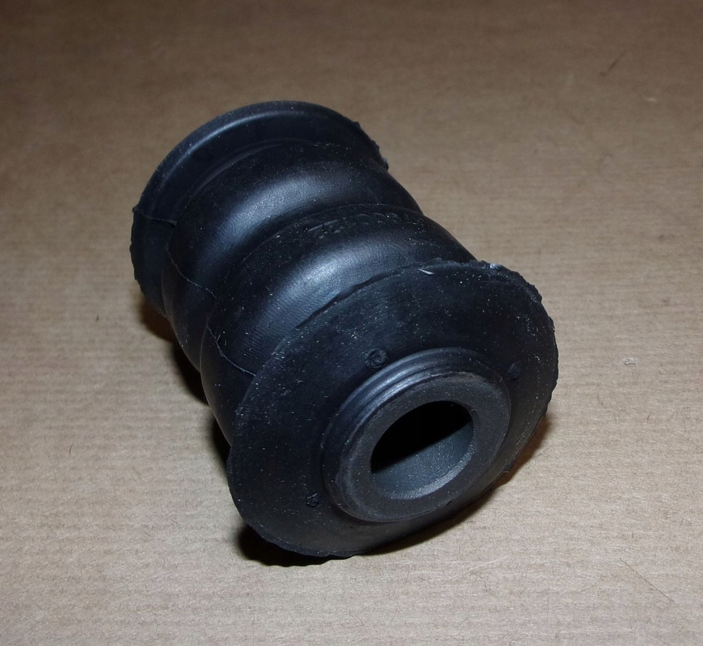 фото №4, Втулка рычага r clio iii,modus cor 49400824