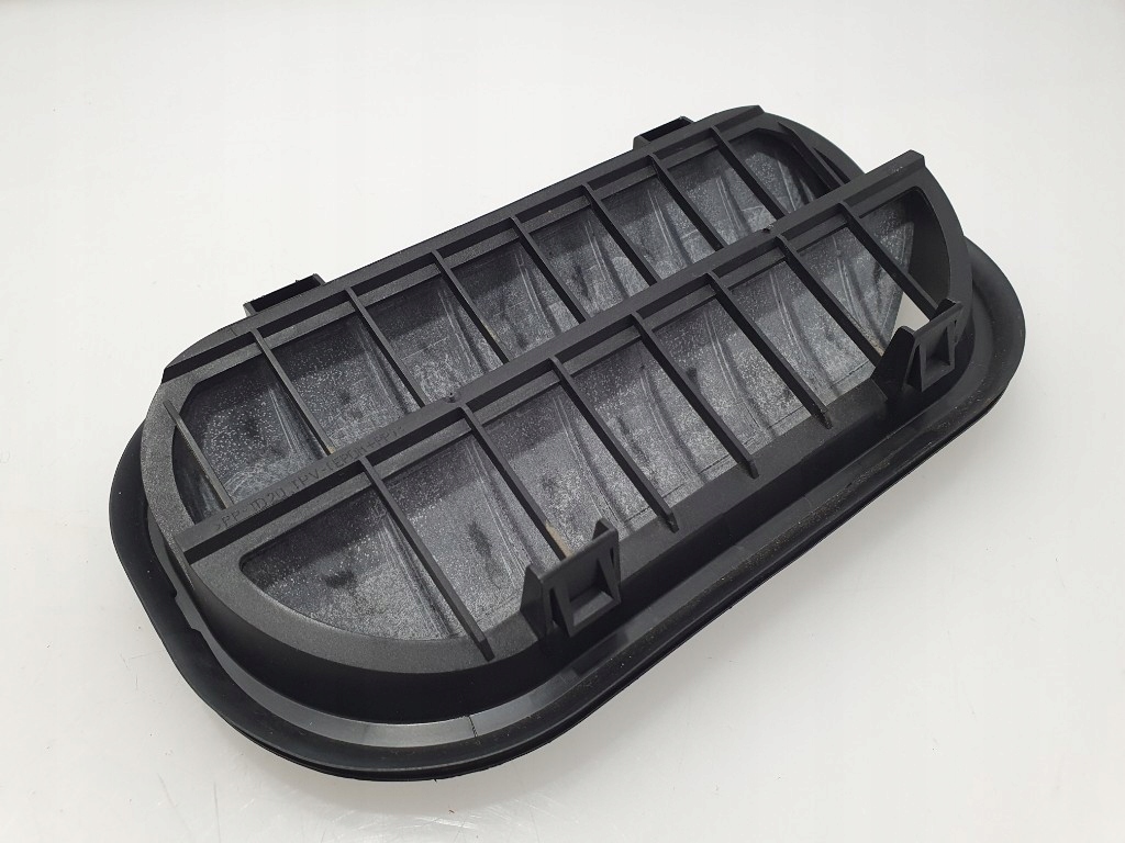 фото №8, Vw passat arteon polo решётка вентиляционная крыла задняя 6r0819465a