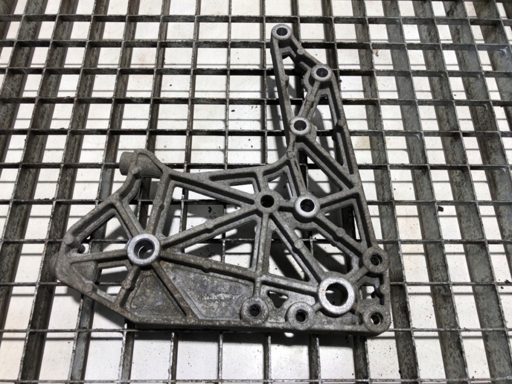 фото №1, Кронштейн бампера лівий scania l,p,g,r,s - series 2594542