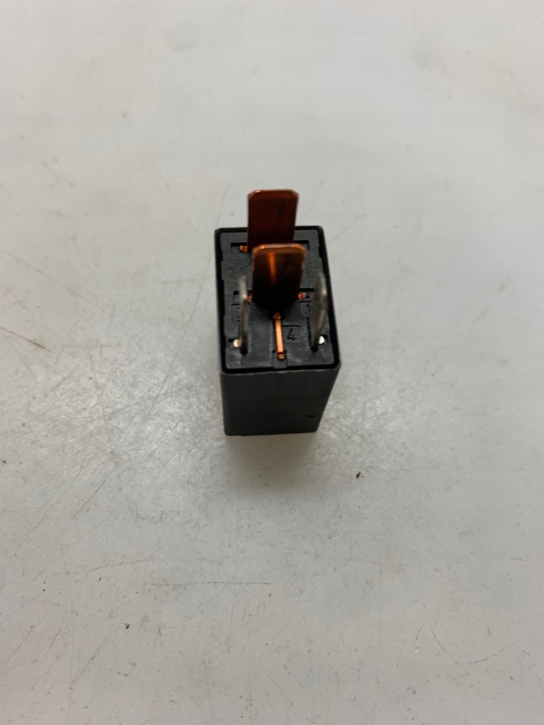 фото №1, Реле mitsubishi оригинальный номер mb953382