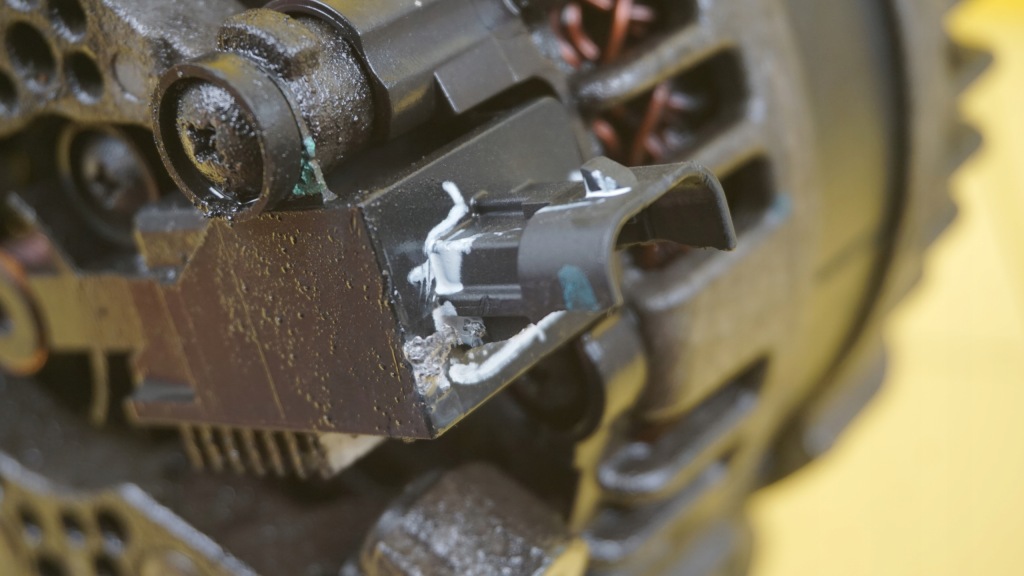 Opel astra k 1.4 b 18r 101km b14xe lv7 генератор с Разборки