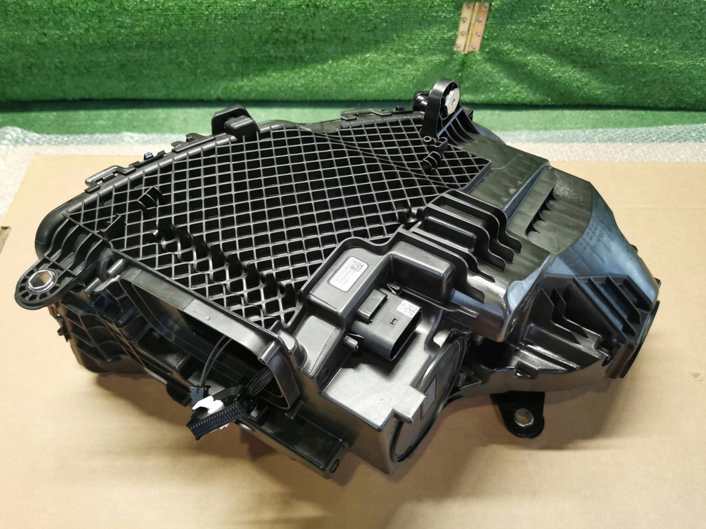 фото №10, Mercedes glc w254 x254 23- лампа передняя левая idealna nowa a2549063901