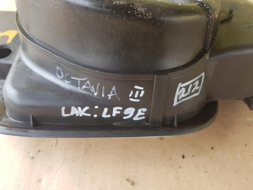 фото №5, Крышка заливной топлива lf9e octavia iii 5e0809702