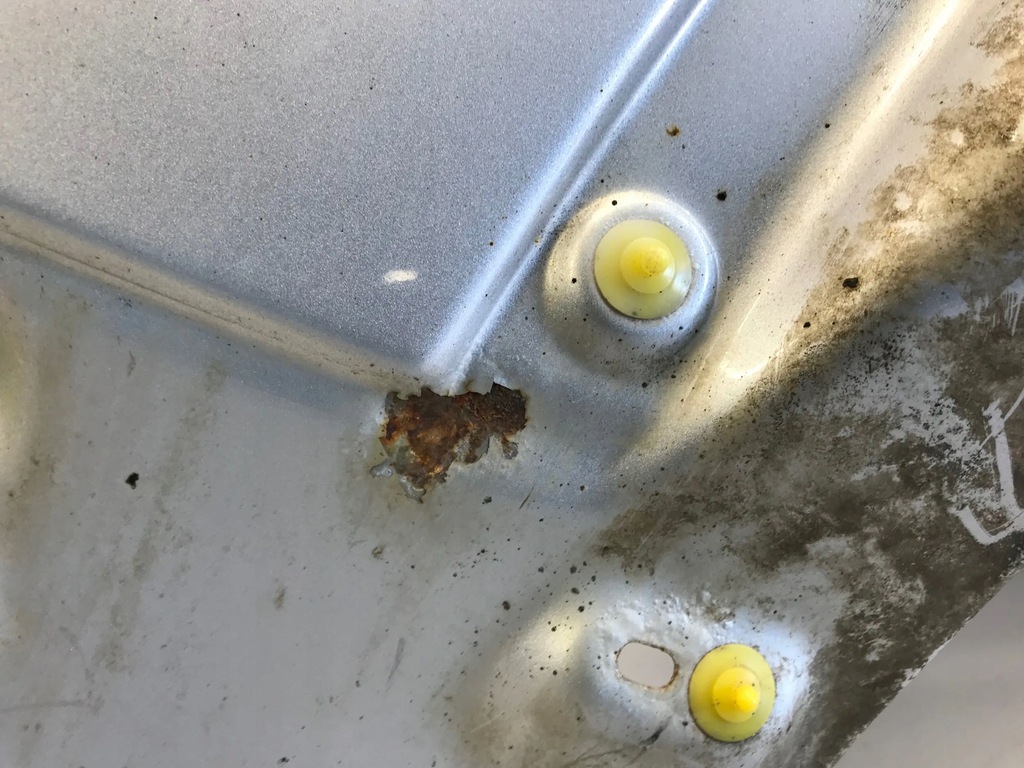 фото №8, Land rover discovery 3 - lr3 2005 po правая крыло