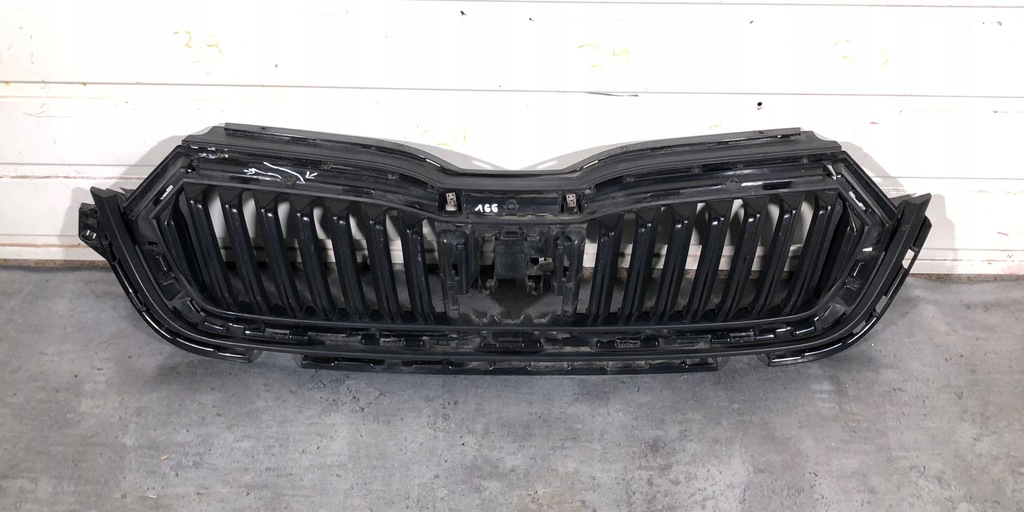 фото №1, Octavia iv 4 20-23 решётка радиатора решётка радиатора оригинал