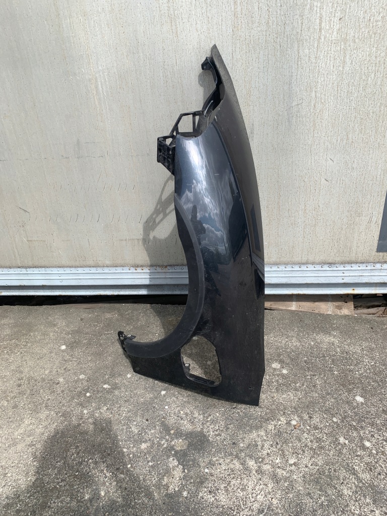 фото №1, Porsche taycan 971 крыло левый