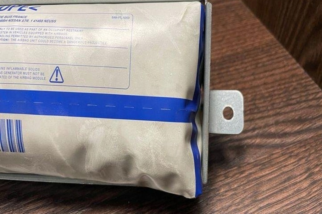 фото №7, Подушка подушка безопасности пассажира nissan primera p12 98515av600 2.18l дизель 93kw